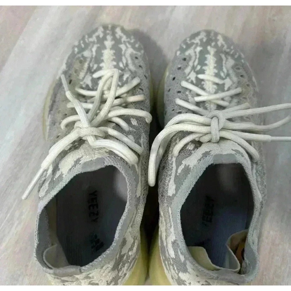 Adidas‎ Yeezy Boost 380 'Alien' Sneakers Size 7 Mens Gray White Primeknit - Picture 5 of 7